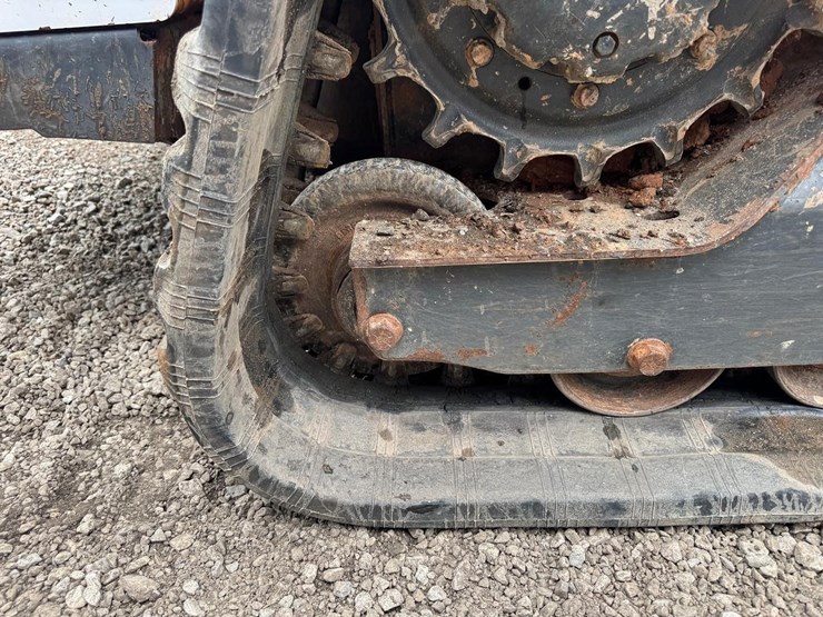 2021-bobcat-t770-image-20