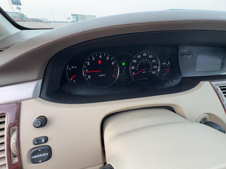 2005-toyota-avalon-sedan-image-14