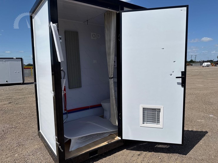 mobile-toilet-with-shower-image-11