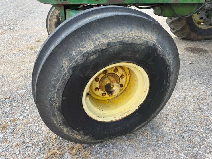 john-deere-4620-image-25