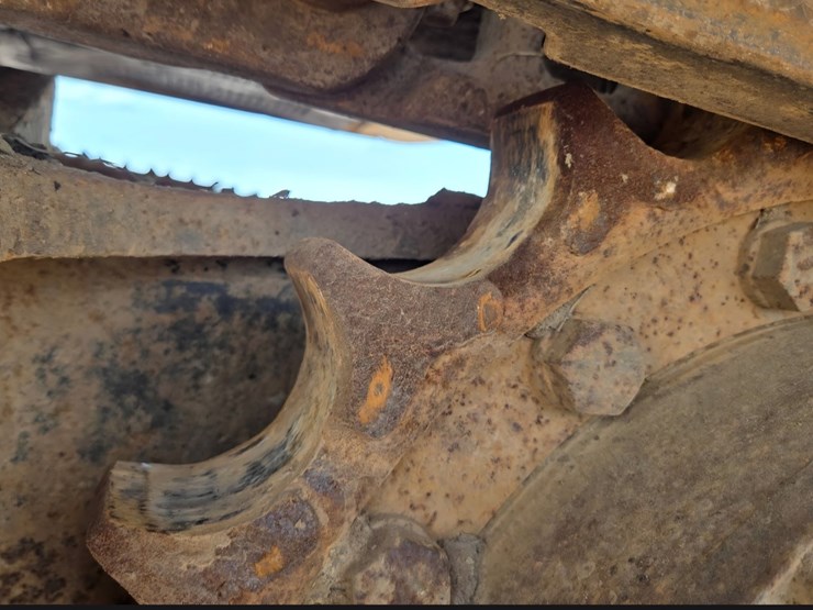 deere-200c-lc-image-13