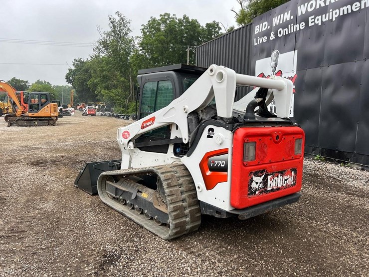 2023-bobcat-t770-image-4