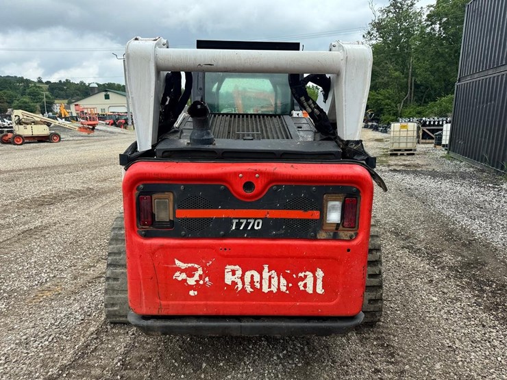 2021-bobcat-t770-image-5