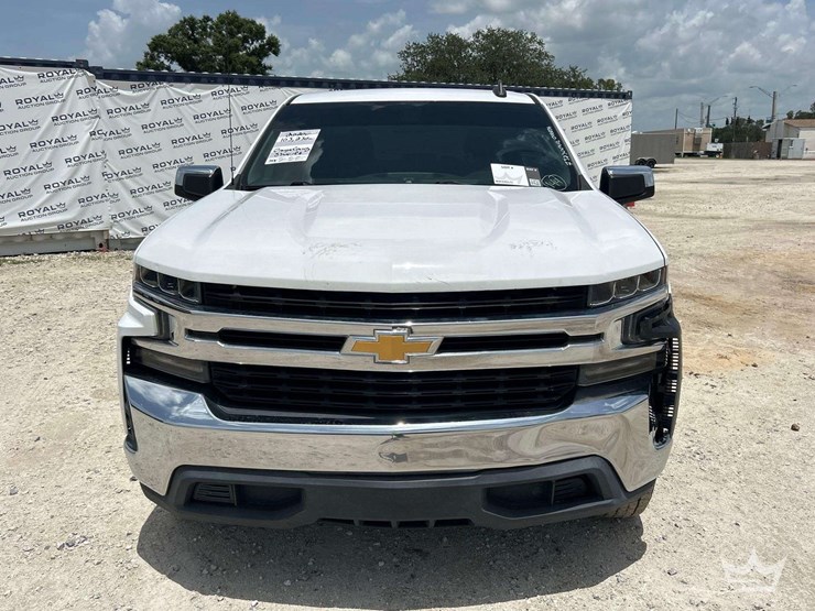 2020-chevrolet-silverado-1500-image-25