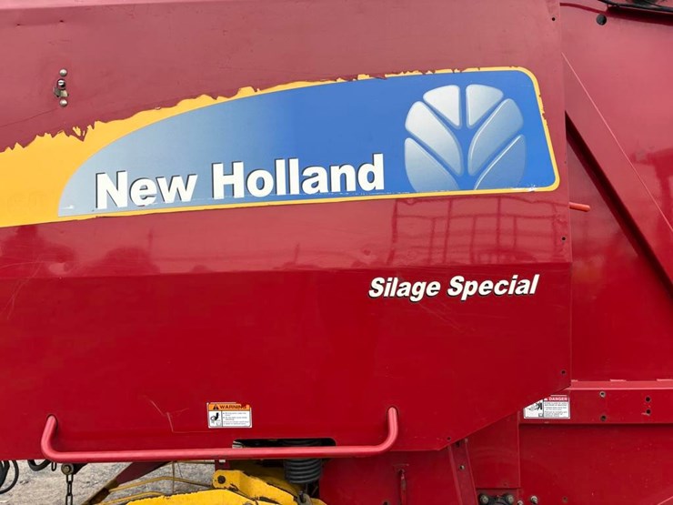 new-holland-br7060-image-8