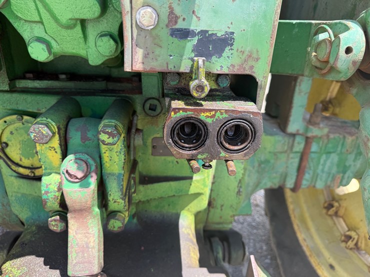john-deere-4620-image-10