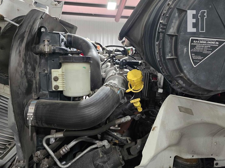 2015-international-transtar-8600-image-20