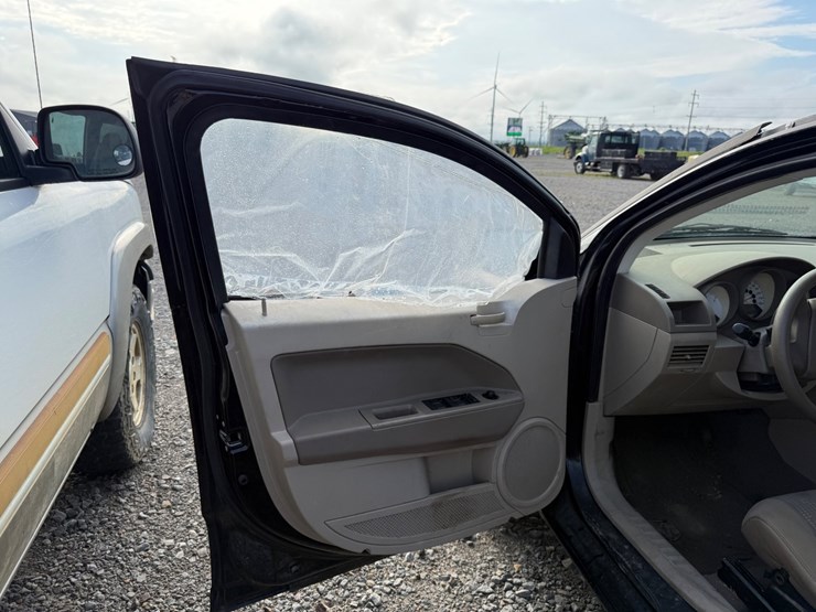 2007-dodge-caliber-image-110