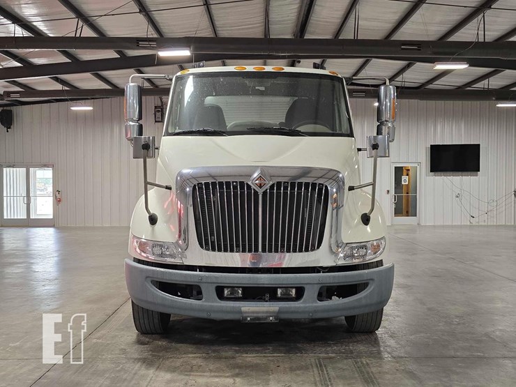 2015-international-transtar-8600-image-7