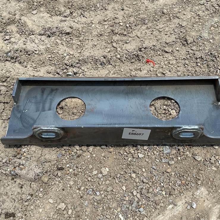 2026 FUTURE DINGO SKID STEER MOUNTING PLATE