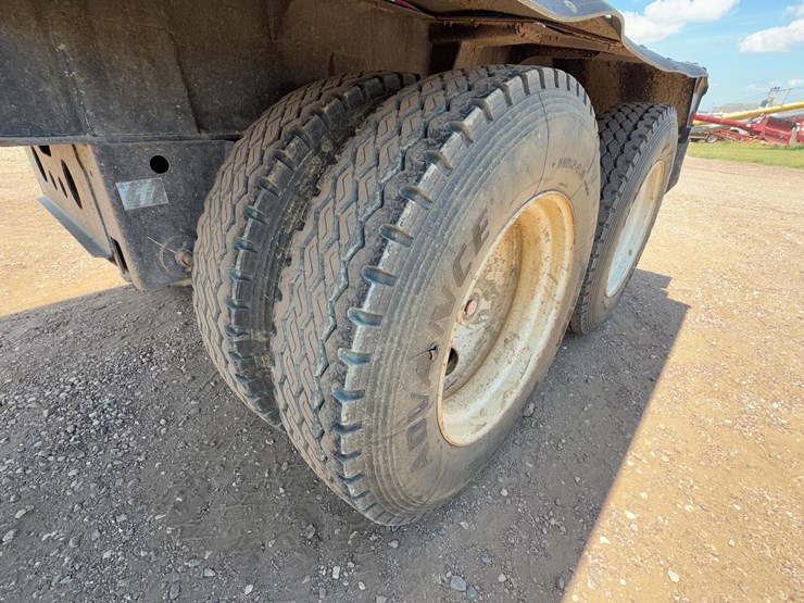 2019-smithco-sx2-40-34-image-23