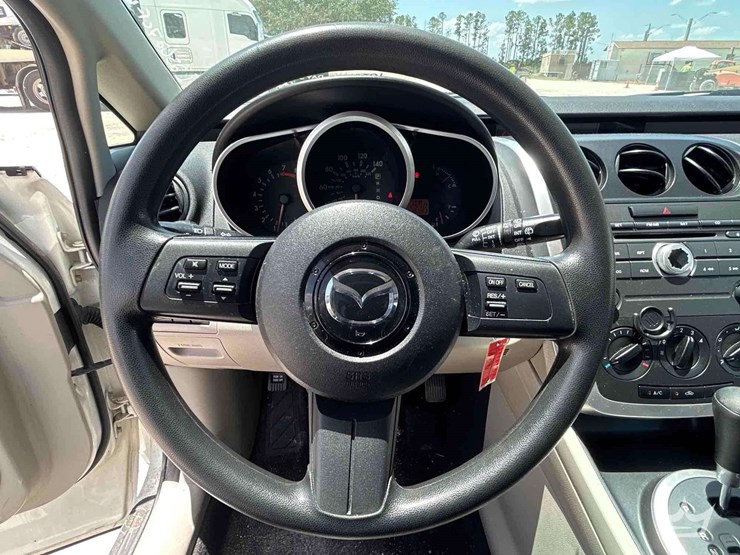 2018-mazda-cxz7-suv-image-12