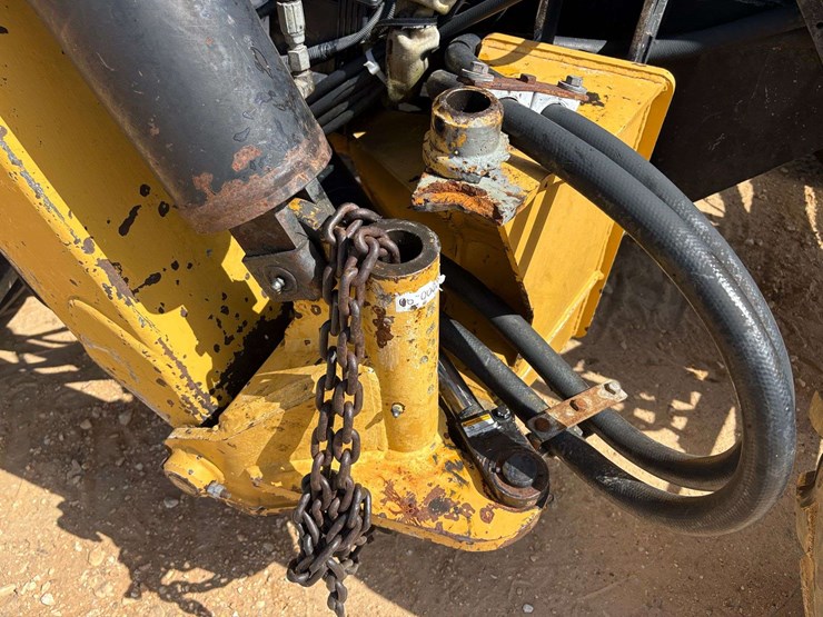 2010-new-holland-t6030-image-16