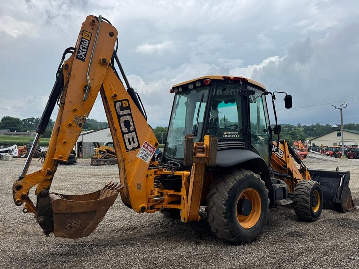 jcb-3cx14-image-6