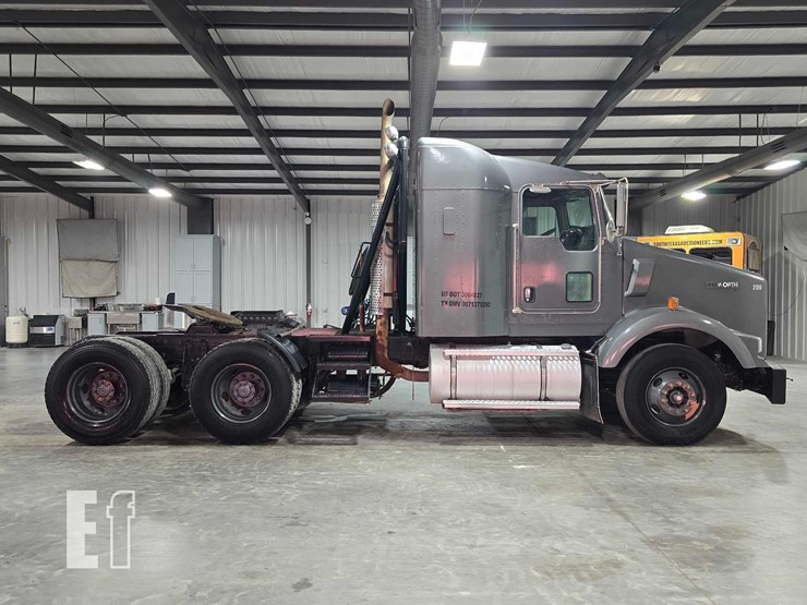 2005-kenworth-t800-image-6