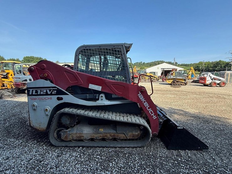2017-takeuchi-tl12v2-image-5