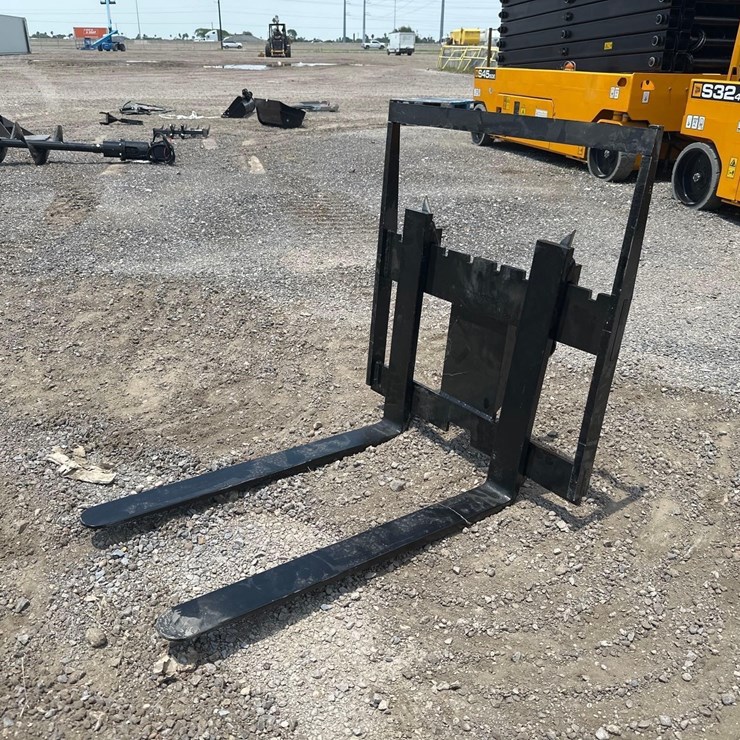 2026 FUTURE CRAWLER EXCAVATOR FORKS
