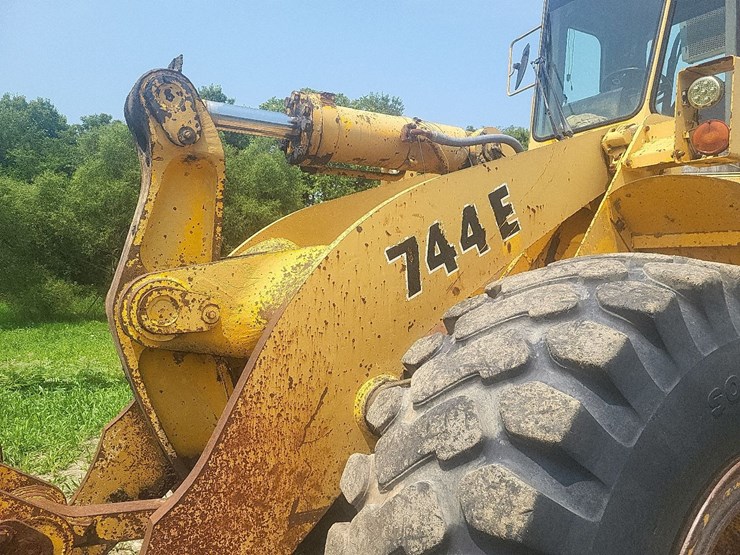 john-deere-744e-pay-loader-image-11