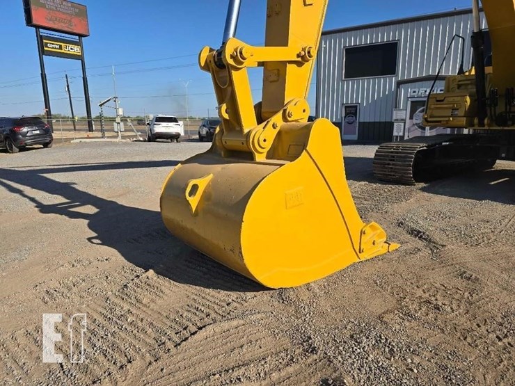 2017-caterpillar-326fl-image-11