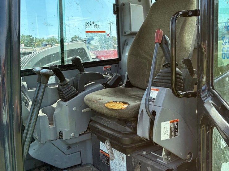 #9904-•-kubota-kxo80-4-excavator-image-12