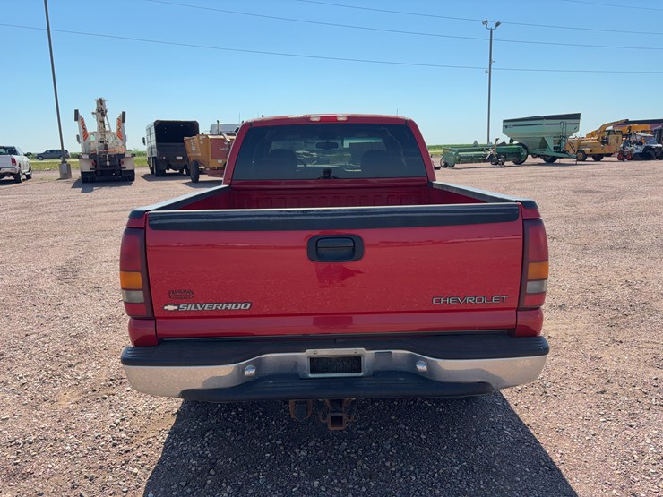 2001-chevrolet-silverado-1500-image-6