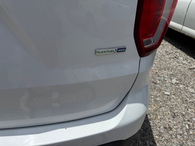 2017-ford-explorer-image-7