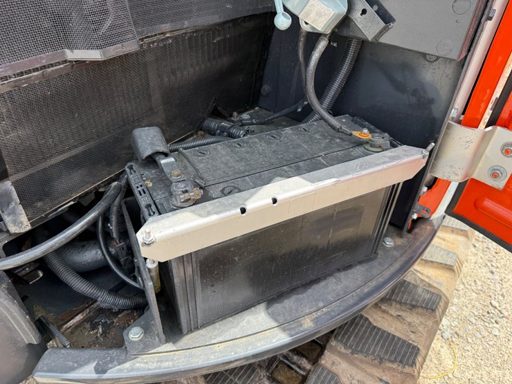 2023-hitachi-zx55u-5a-image-11