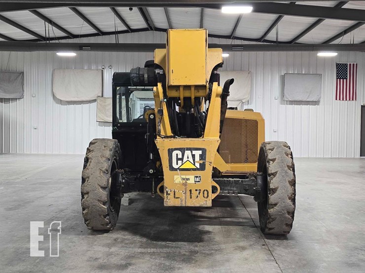 2013-caterpillar-tl1055c-image-8