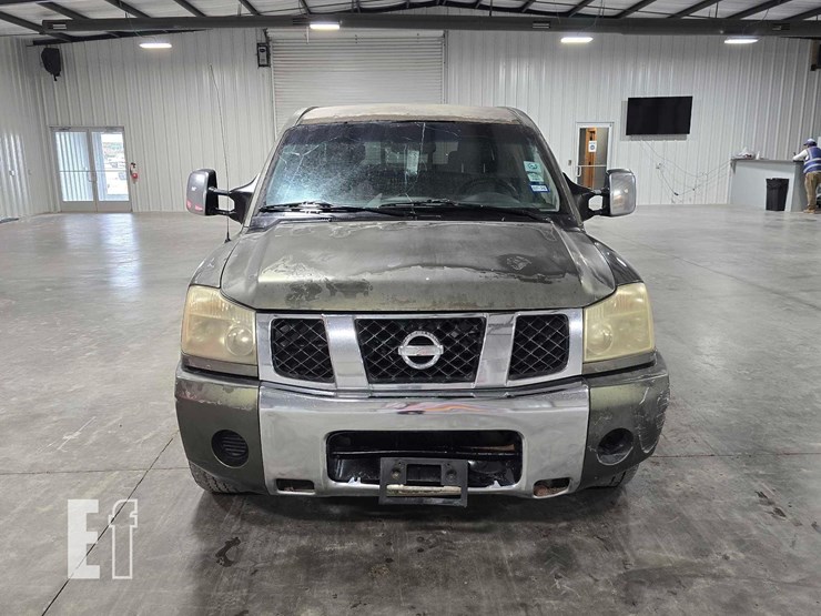 2004-nissan-titan-image-7