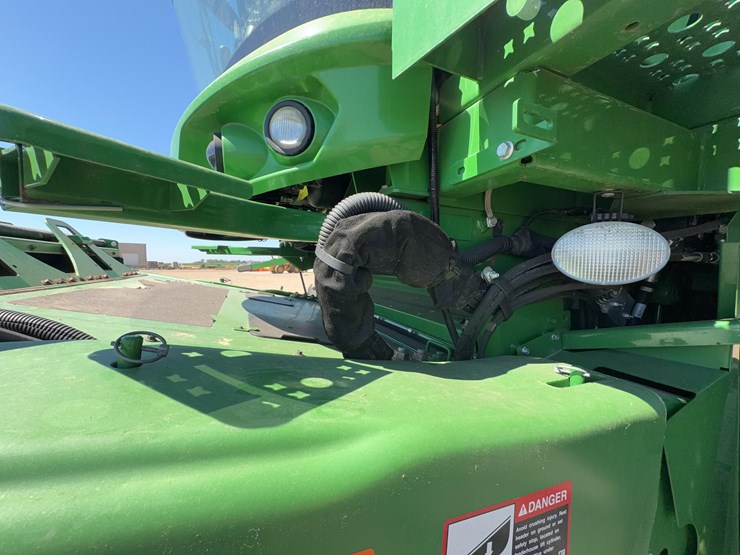 2015-john-deere-s680-image-17