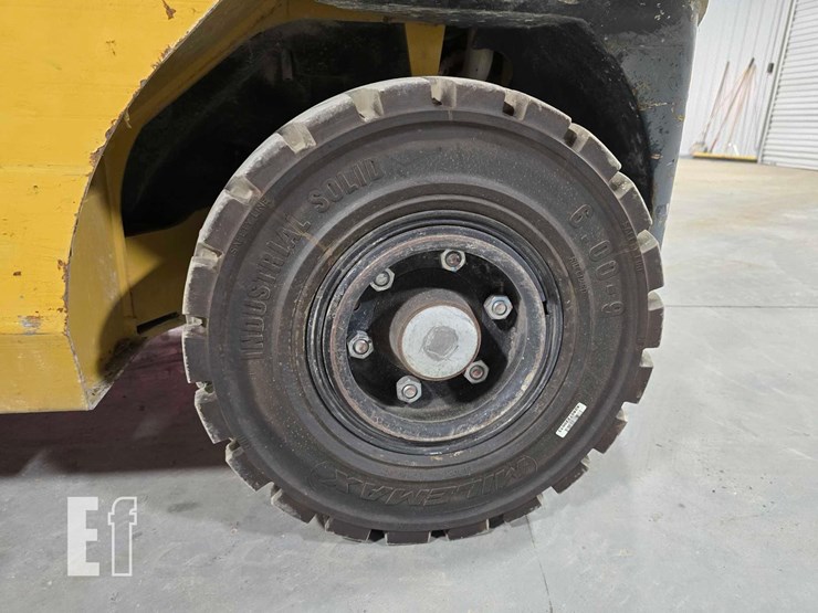 2020-caterpillar-gp25n-image-26