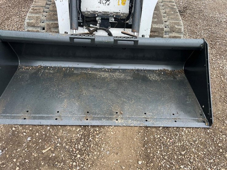 2023-bobcat-t770-image-10