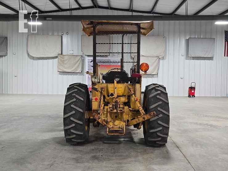 case-ih-585-image-8