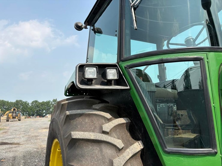 john-deere-4440-image-13