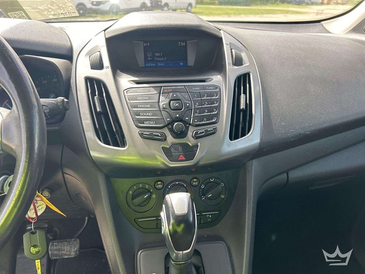 2015-ford-transit-connect-image-17
