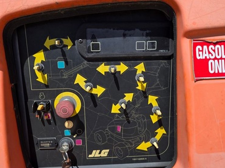 2013-jlg-600aj-image-14