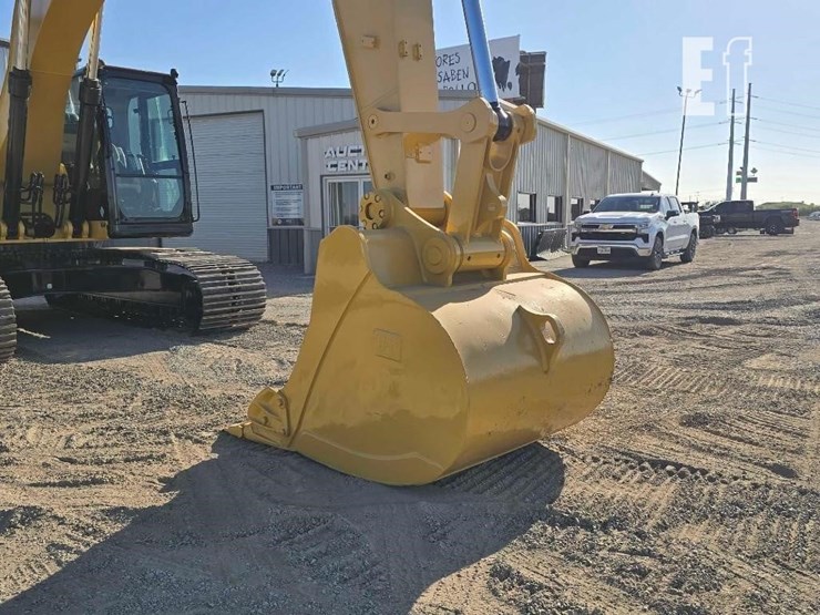 2017-caterpillar-326fl-image-12