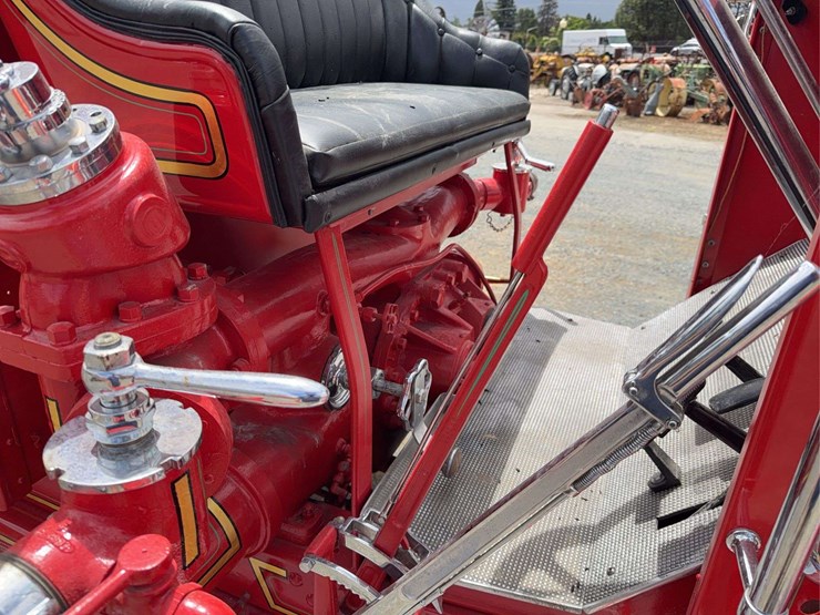 american-lafrance-fire-truck-image-47