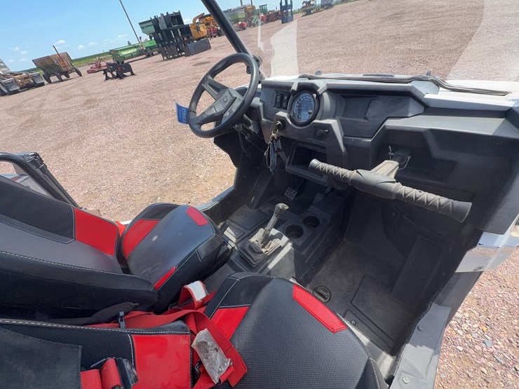 polaris-rzr-900-image-23