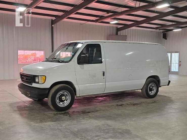 2005-2005-ford-econoline-van-6670-image-1