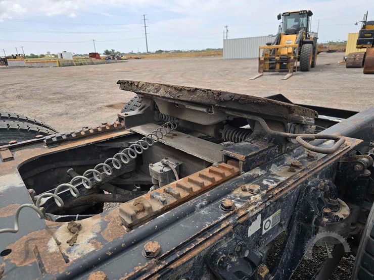2009-kenworth-t660-image-19