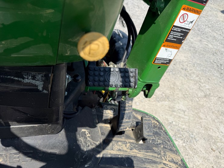 2000-john-deere-4200-image-17