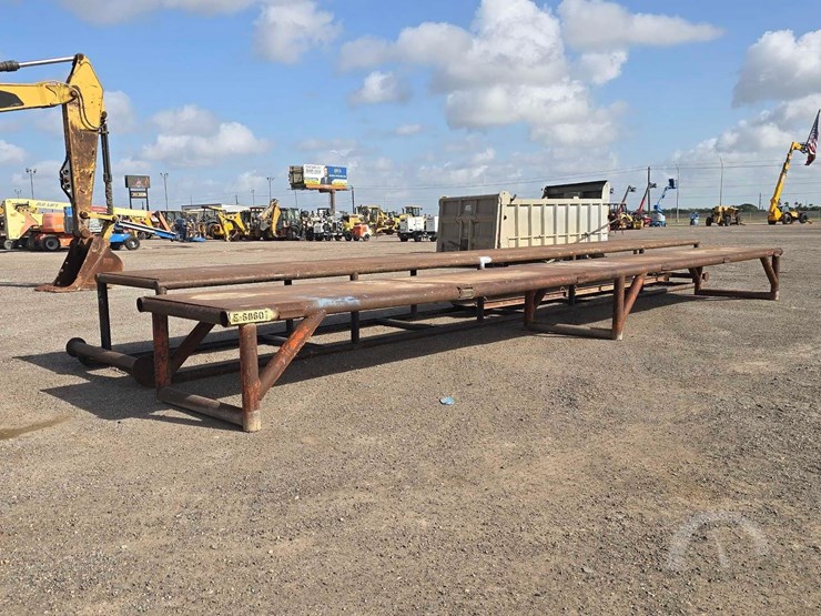 qty.-(2)-heavy-duty-steel-oilfield-pipe-racks-image-3