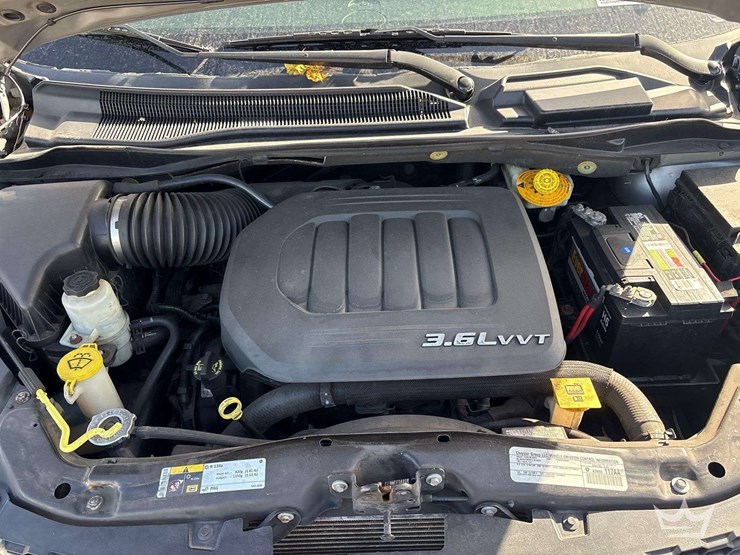 2015-dodge-grand-caravan-image-7