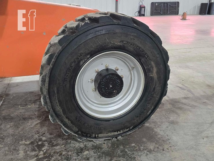 2006-jlg-660sj-image-23