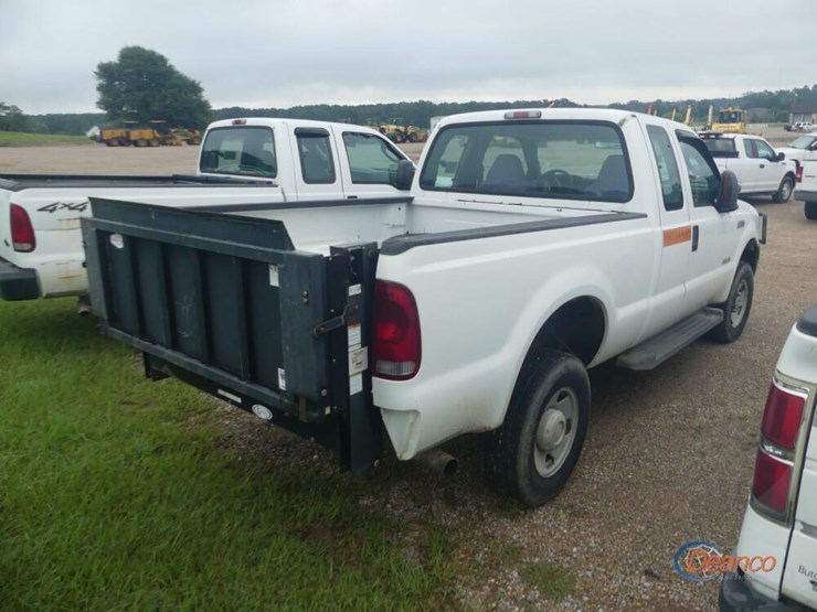 2006-ford-f350-image-2