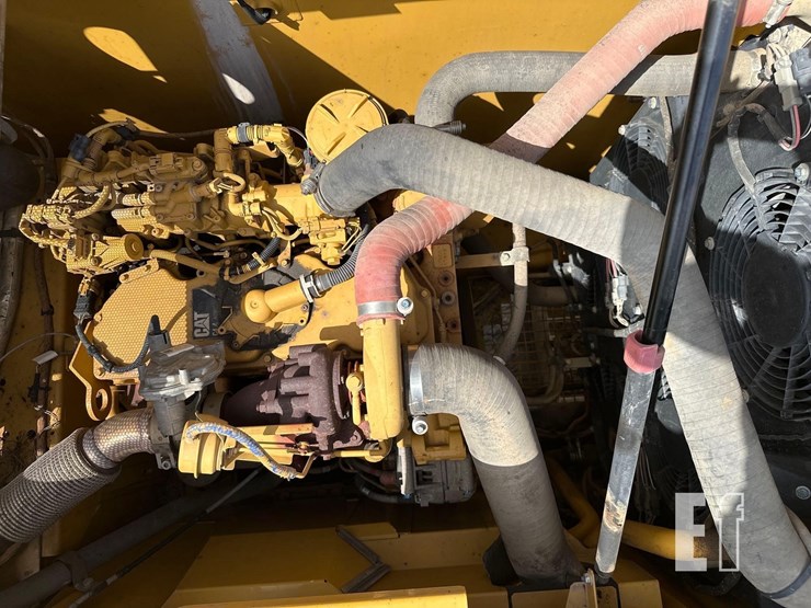 caterpillar-320gc-image-24