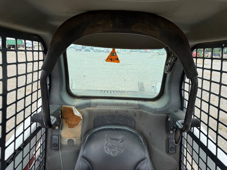 bobcat-t550-image-42