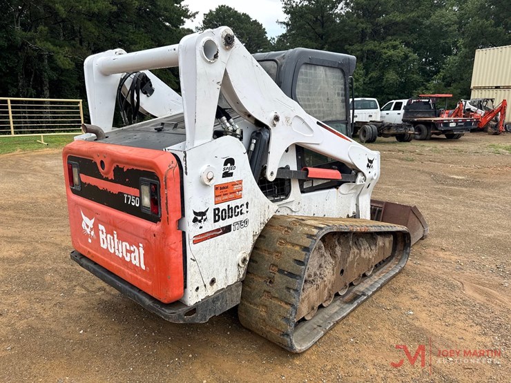 2014-bobcat-t750-image-2