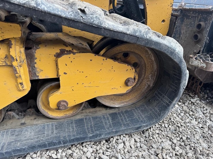 2020-caterpillar-299d3-xe-image-23